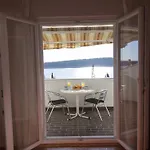 Sea View Sunny Escape Apartman