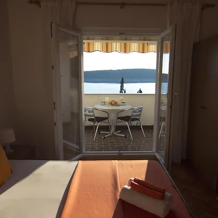 Sea View Sunny Escape *