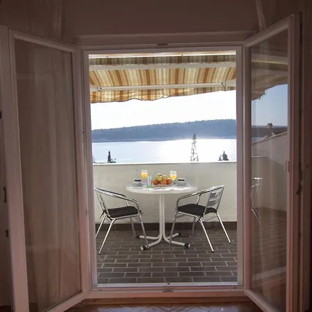 Sea View Sunny Escape Apartment