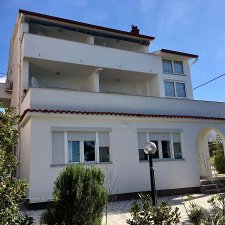 Sea View Sunny Escape Apartamento *