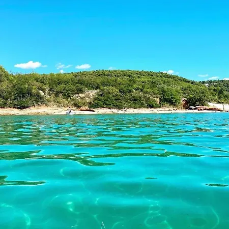 Sea View Sunny Escape Apartamento