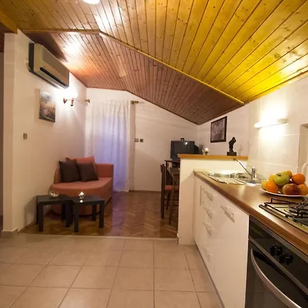 Sea View Sunny Escape Apartamento *