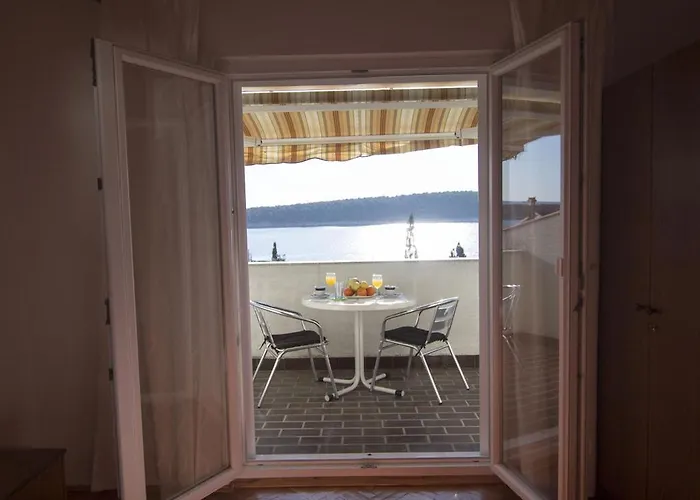 Sea View Sunny Escape Apartamento