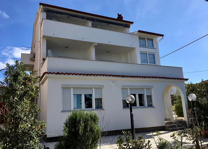 Sea View Sunny Escape Apartamento *