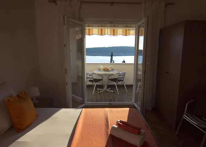 Sea View Sunny Escape *