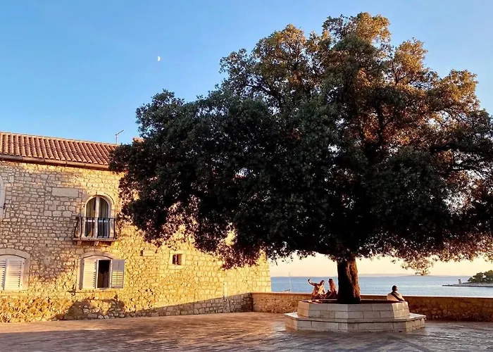 Sea View Sunny Escape Apartamento Barbat na Rabu