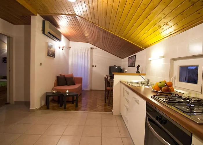 Sea View Sunny Escape Apartamento *